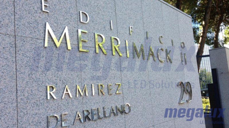 Megalux ilumina los emblemáticos edificios Merrimack de Madrid